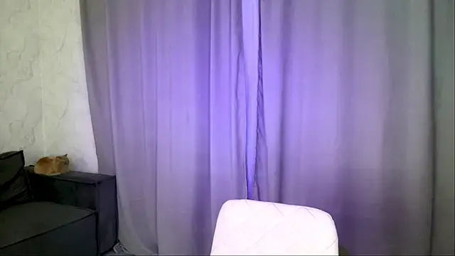 Rosalielue online show from June 10, 7:46 pm