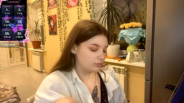 TracyDenoon online show from March 11, 3:29 pm