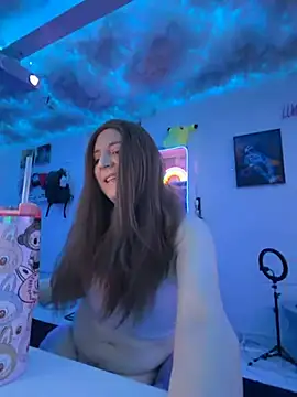 Moongirl117 online show from March 12, 8:31 am