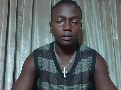 Snapshot of darkerberryguy chatting on March 8, 8:45 pm darkerberryguy online show from March 8, 8:45 pm