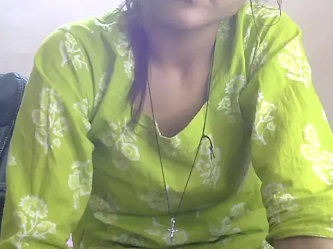 Aani 0 online show from May 4, 6:20 am