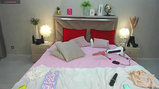 MelissaXNaughty online show from March 7, 1:24 am