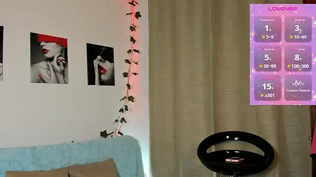Snapshot of Rebeca_Marchetti chatting on May 12, 9:34 pm Rebeca Marchetti online show from May 12, 9:34 pm