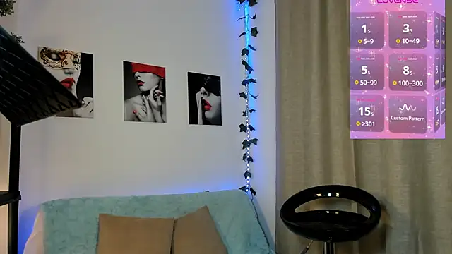 Snapshot of Rebeca_Marchetti chatting on June 23, 8:29 pm Rebeca Marchetti online show from June 23, 8:29 pm