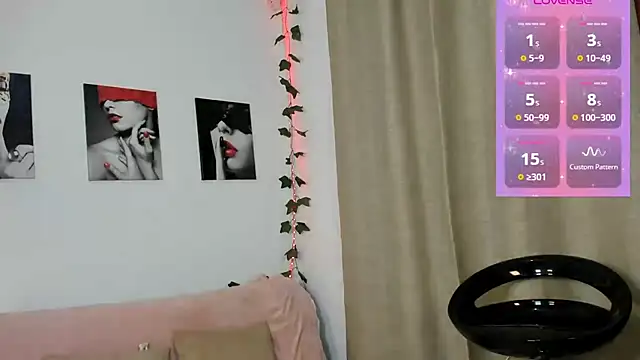 Snapshot of Rebeca_Marchetti chatting on June 30, 9:38 pm Rebeca Marchetti online show from June 30, 9:38 pm