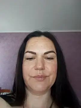 Snapshot of AmyLove471 chatting on June 20, 8:39 am AmyLove471 online show from June 20, 8:39 am