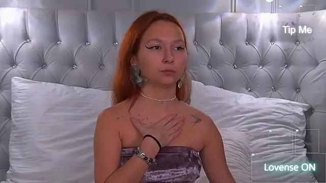 Snapshot of JassyCollins chatting on June 8, 3:12 pm JassyCollins online show from June 8, 3:12 pm