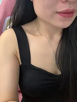 Snapshot of Tinn_tin chatting on July 22, 3:15 pm Tinn tin online show from July 22, 3:15 pm