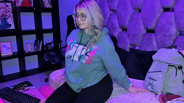 Maky Coss online show from March 12, 1:17 pm