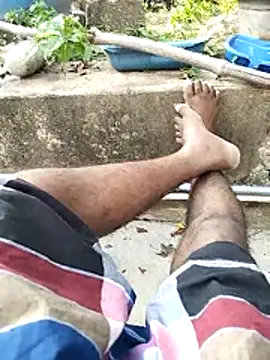Snapshot of sathish2895 chatting on May 26, 11:06 am sathish2895 online show from May 26, 11:06 am
