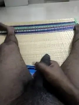Snapshot of sathish2895 chatting on June 17, 7:04 pm sathish2895 online show from June 17, 7:04 pm