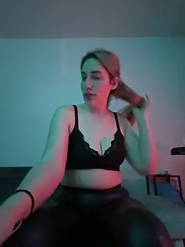 JuliaPrivat online show from March 2, 9:21 pm