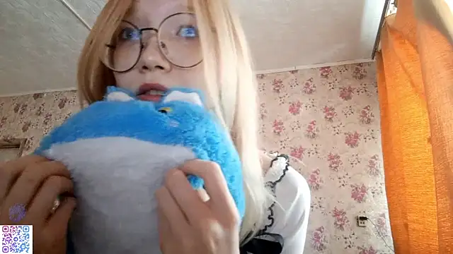 SoniqBliss online show from March 8, 7:45 am