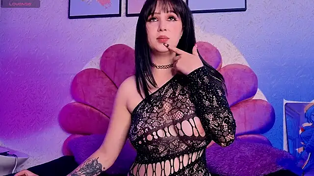 Snapshot of artemisa_aly chatting on June 9, 11:55 am artemisa aly online show from June 9, 11:55 am