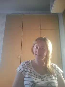 Snapshot of ChristinaYork chatting on May 7, 3:56 am ChristinaYork online show from May 7, 3:56 am