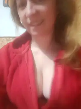 Snapshot of ChristinaYork chatting on May 10, 2:06 am ChristinaYork online show from May 10, 2:06 am