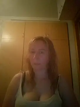 Snapshot of ChristinaYork chatting on May 19, 2:40 am ChristinaYork online show from May 19, 2:40 am