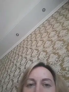 Snapshot of ChristinaYork chatting on May 26, 10:33 am ChristinaYork online show from May 26, 10:33 am