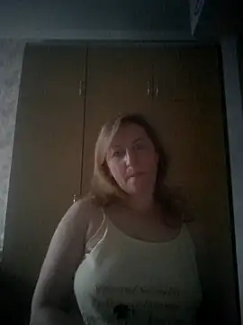 Snapshot of ChristinaYork chatting on June 10, 2:23 am ChristinaYork online show from June 10, 2:23 am
