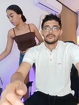 Snapshot of ritzabeth_daniel chatting on June 6, 3:11 am ritzabeth daniel online show from June 6, 3:11 am