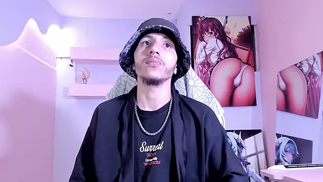 DanteLuxx online show from May 1, 4:06 am