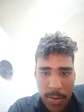 Snapshot of luis230436 chatting on February 26, 12:42 am luis230436 online show from February 26, 12:42 am