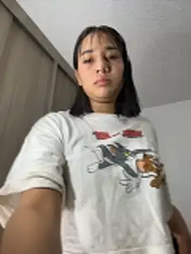 LauStar  online show from March 12, 1:45 am