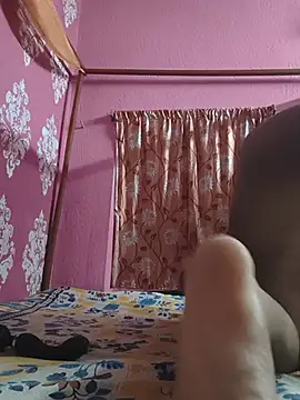 Snapshot of babydollcutyyyyy chatting on June 28, 1:55 am babydollcutyyyyy online show from June 28, 1:55 am