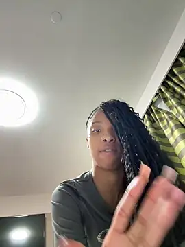 tinkyybae online show from February 28, 7:31 am