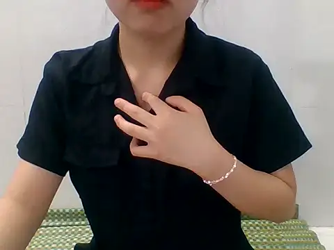 kiraa-007 online show from May 12, 3:42 pm