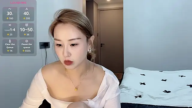 xiaolu-686 online show from May 7, 3:17 pm