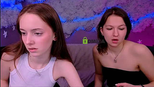 Snapshot of chloe_ley chatting on May 4, 7:43 pm chloe ley online show from May 4, 7:43 pm