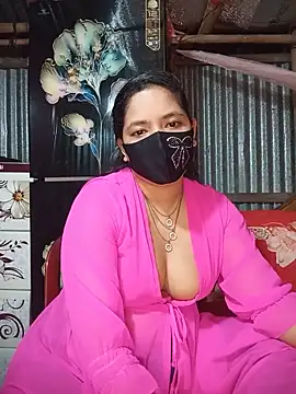 Snapshot of Nishit_pari-03 chatting on May 14, 6:47 pm Nishit pari-03 online show from May 14, 6:47 pm