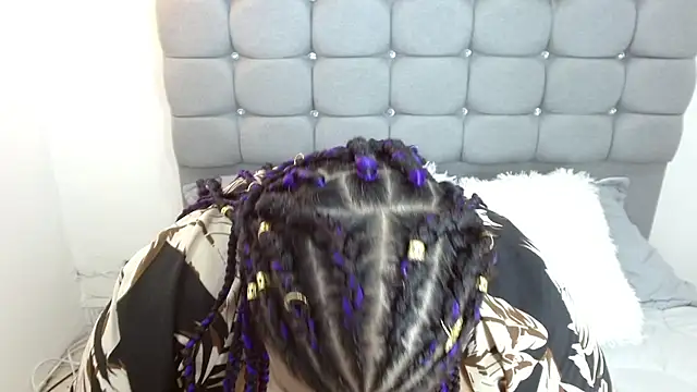 Luna vixen1 online show from March 19, 7:07 pm