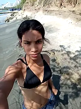 ginevere 20 online show from March 4, 6:58 pm