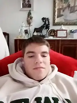 Snapshot of Alejandro27003 chatting on February 26, 5:34 pm Alejandro27003 online show from February 26, 5:34 pm