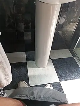 Snapshot of Alejandro27003 chatting on March 16, 2:10 pm Alejandro27003 online show from March 16, 2:10 pm