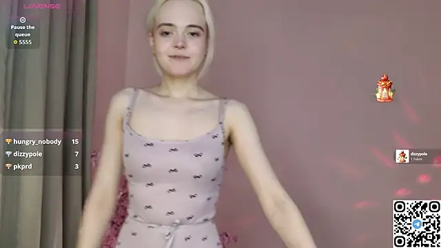 Bambi Bloom online show from May 1, 5:23 am