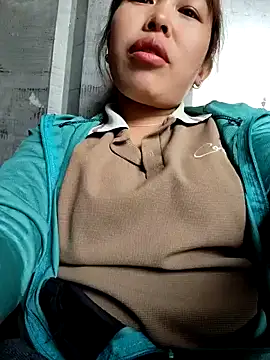 MiuNazz online show from March 6, 5:04 am