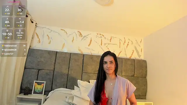 Snapshot of Samantha_Velle chatting on May 27, 1:46 am Samantha Velle online show from May 27, 1:46 am