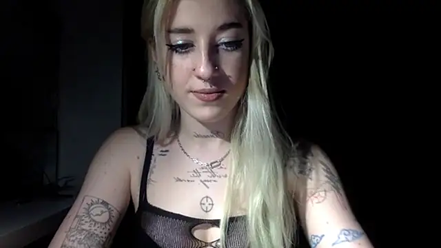 EmmyWet online show from March 27, 8:19 pm