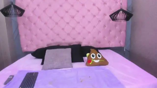 SARA HORNY- online show from March 11, 3:01 am