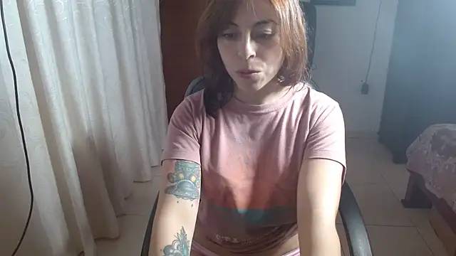 IrisArellano  online show from July 8, 1:15 pm