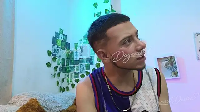 DayandDesire online show from April 25, 4:26 am