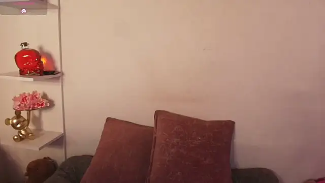 ema parkerr online show from March 12, 9:43 pm