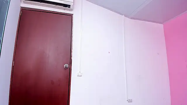 sofiarodriguez69 online show from March 12, 8:26 pm