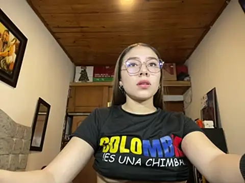 SquirtMaddiee  online show from March 15, 6:36 pm