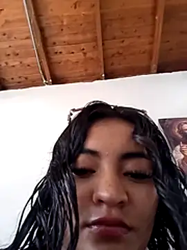 perla stone11 online show from April 3, 6:28 pm