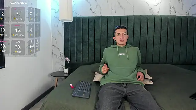 Juanse Colling online show from March 11, 8:26 pm