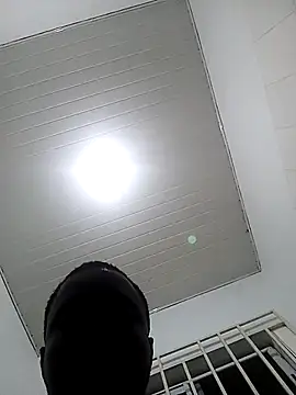 Snapshot of khoded333 chatting on March 22, 12:25 am khoded333 online show from March 22, 12:25 am